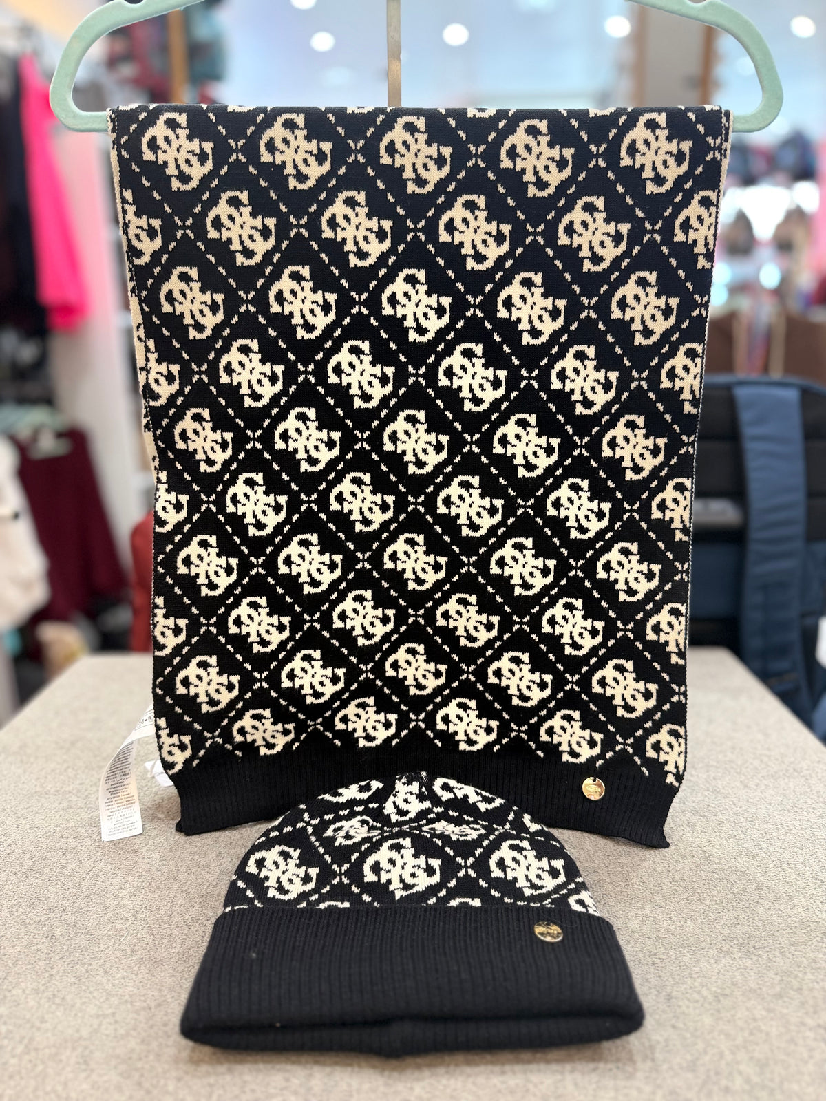 Guess Schal Set - Schwarz/Weiß
