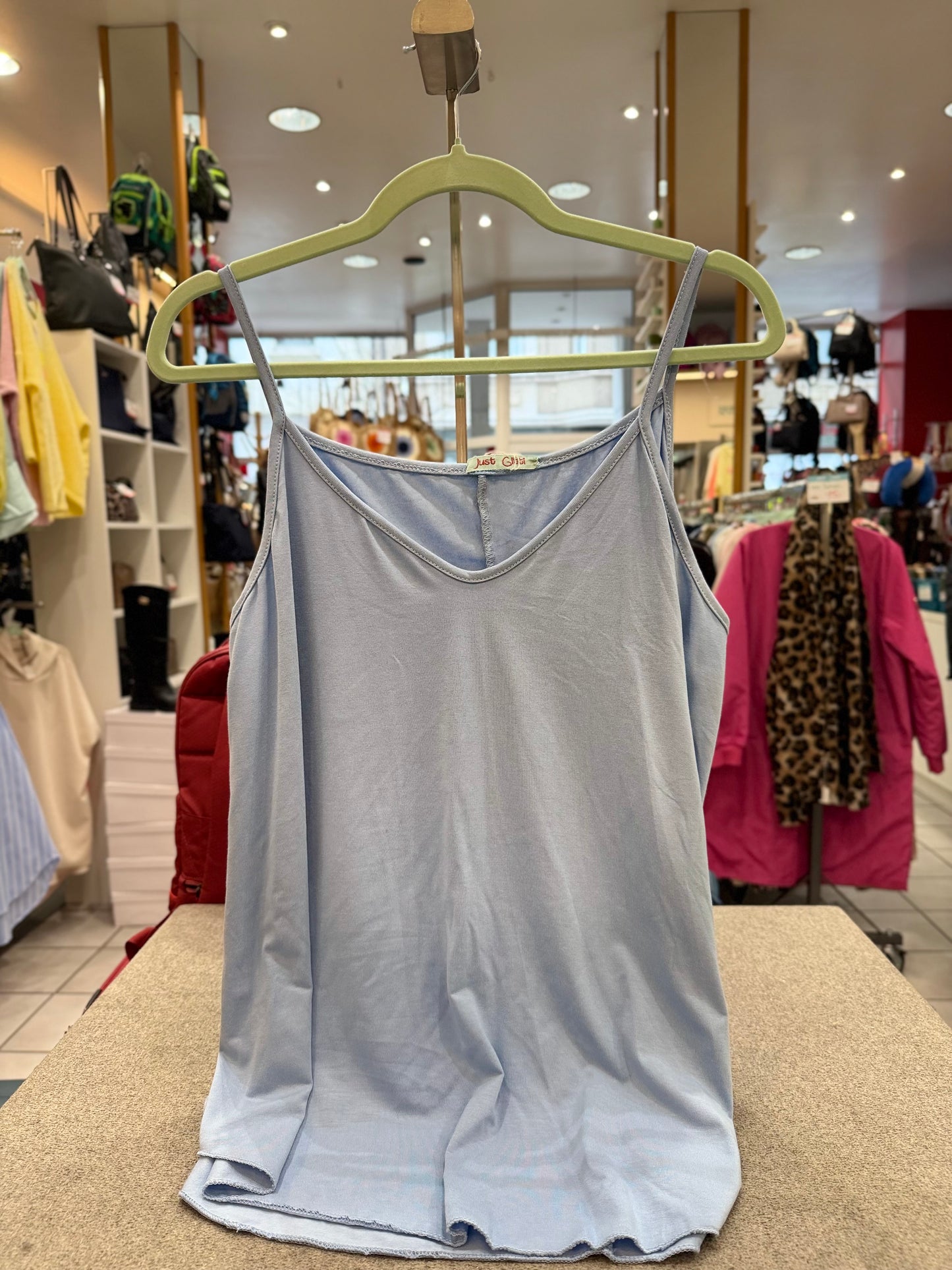 Top "Basic" - Verschiedene Farben