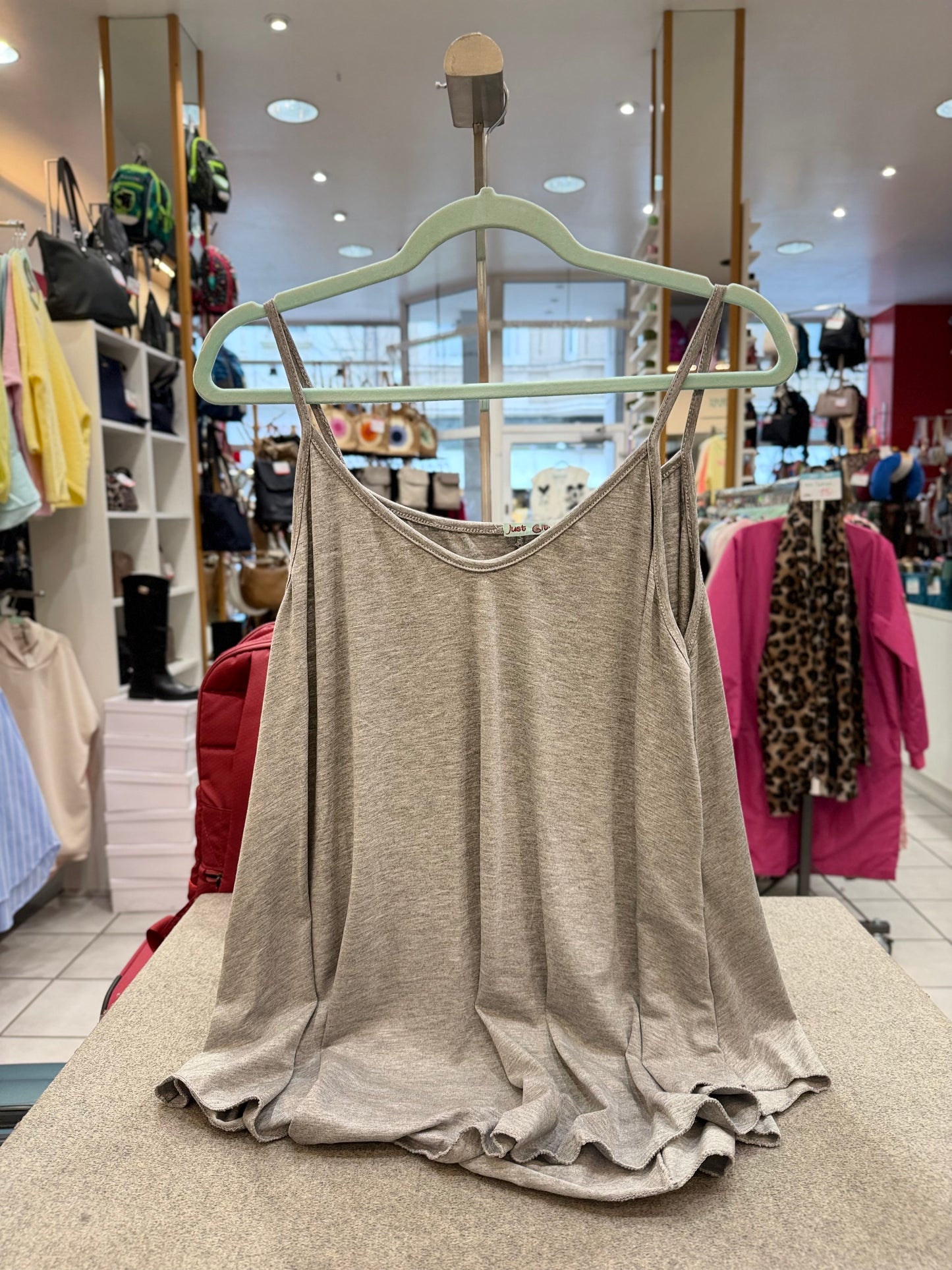 Top "Basic" - Verschiedene Farben