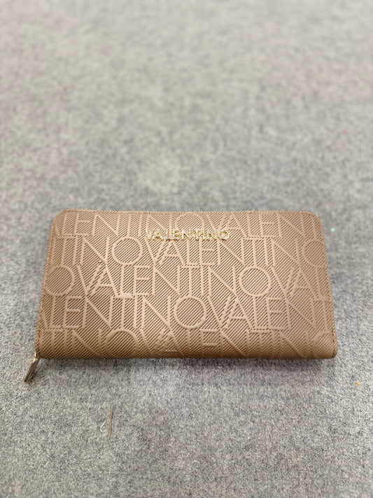 Gynevra Re - Beige