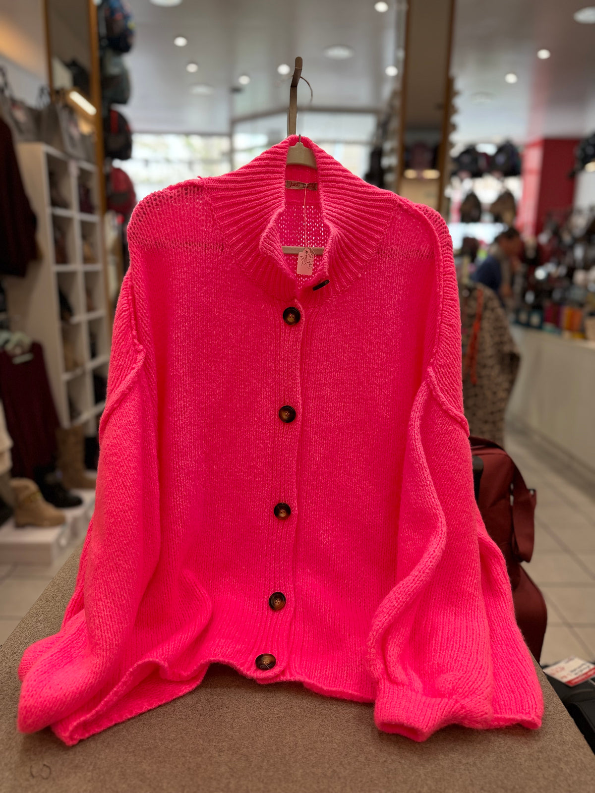 Strickjacke "Knopf" - Verschiedene Farben