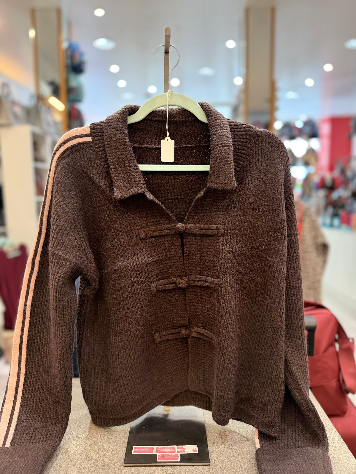 Strickjacke "Knöpfchen" - Verschiedene Farben