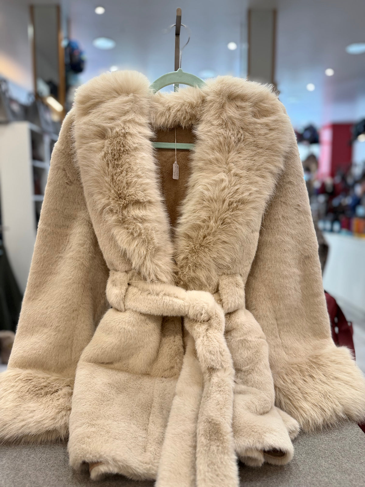 Mantel "Snowy" - Verschiedene Farben