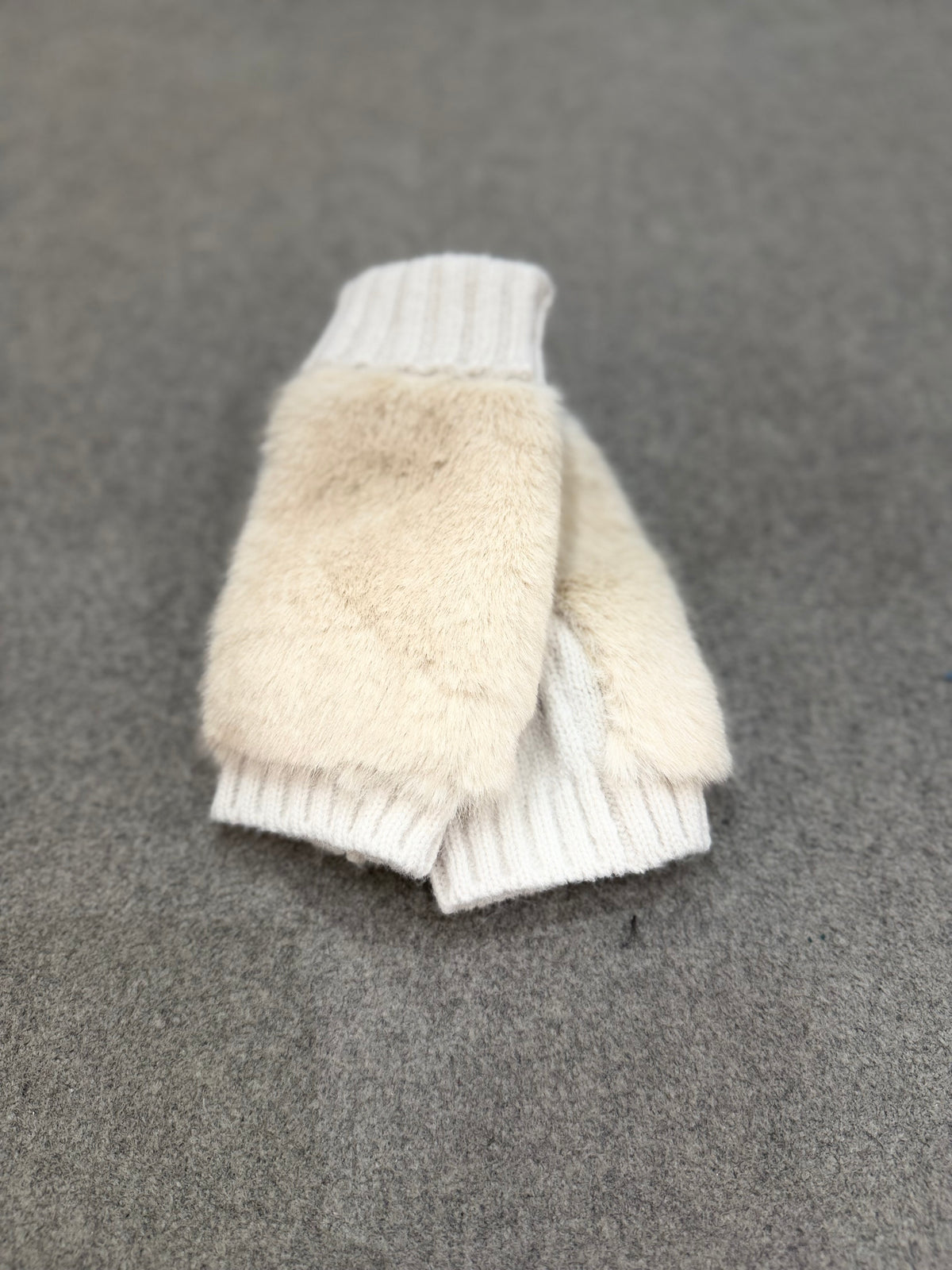 Handschuhe "Stulpen Kurz" - Verschiedene Farben
