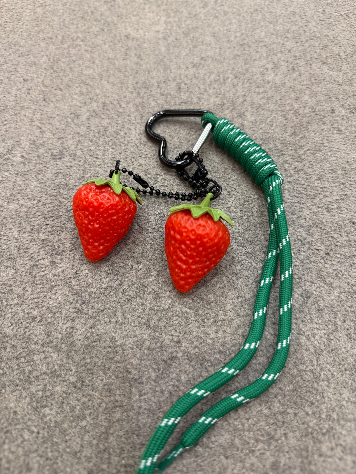 Anhänger "Erdbeeren"