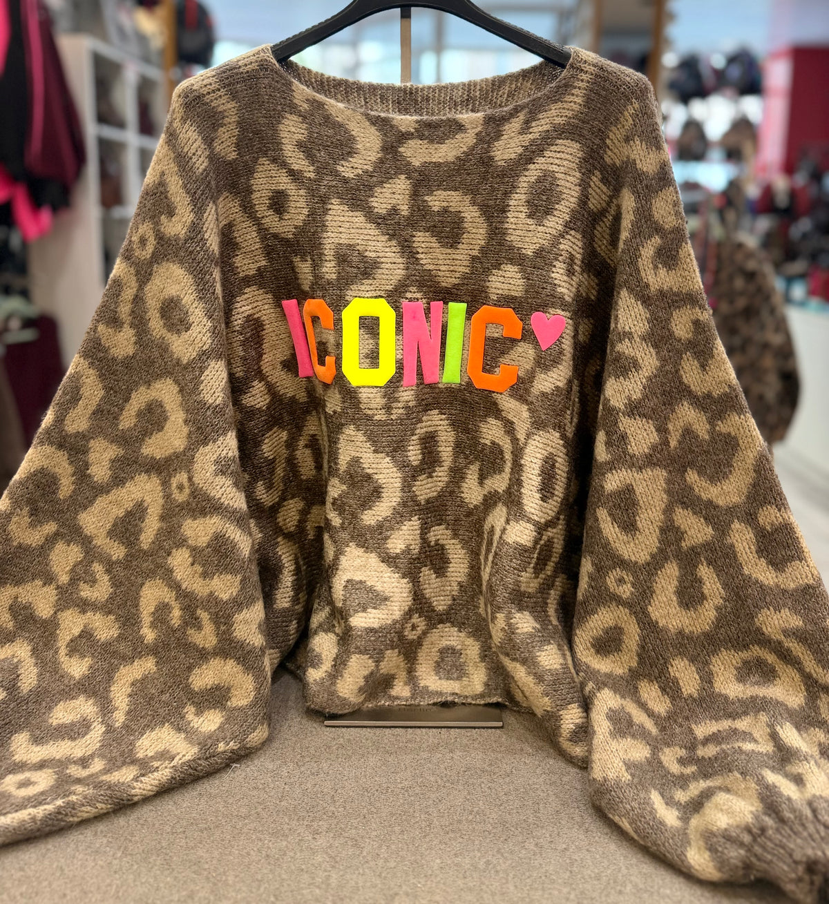 Pullover "Iconic Bat" - Verschiedene Farben