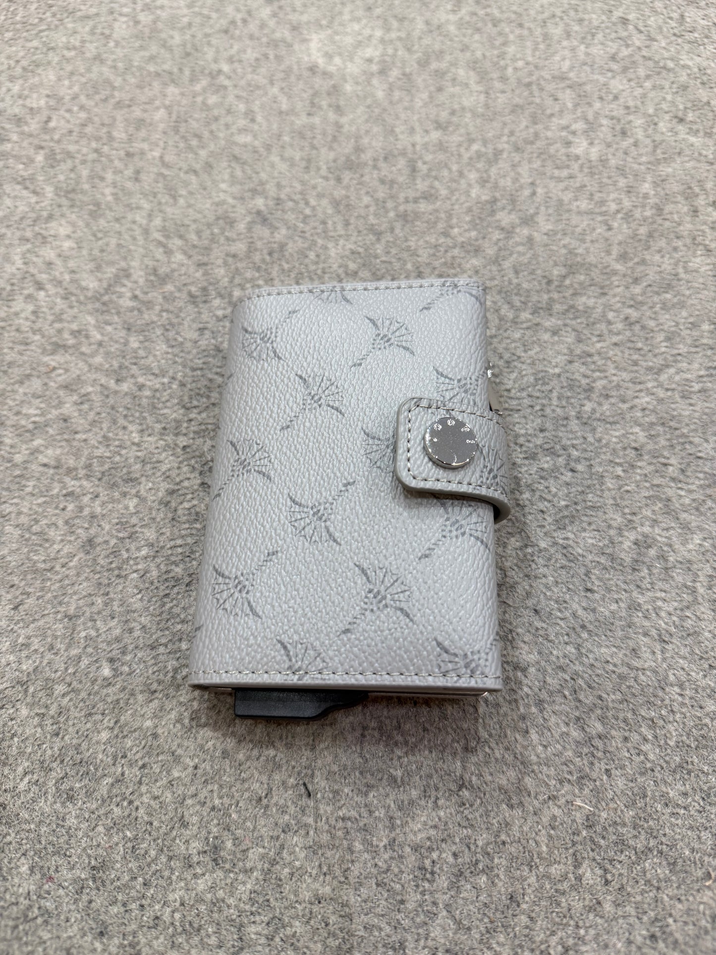 C-Four E-Cage Sv8 - Frost Gray