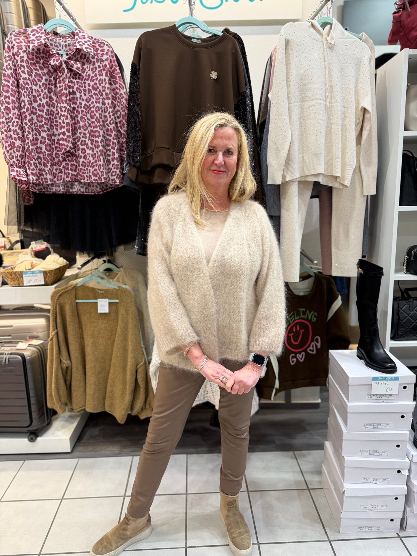 Cardigan "Kurz" - Verschiedene Farben