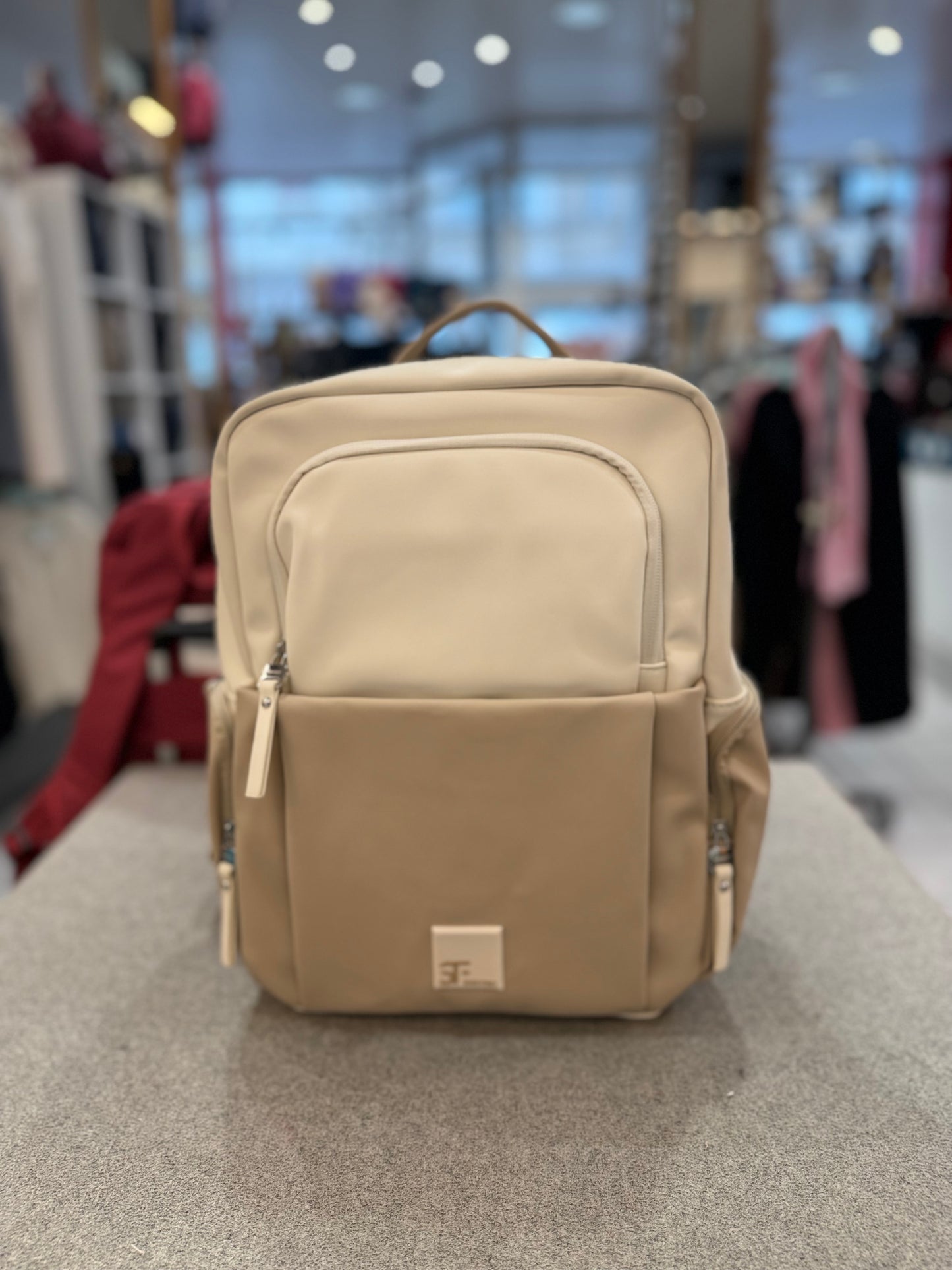 Karny - Verschiedene Farben