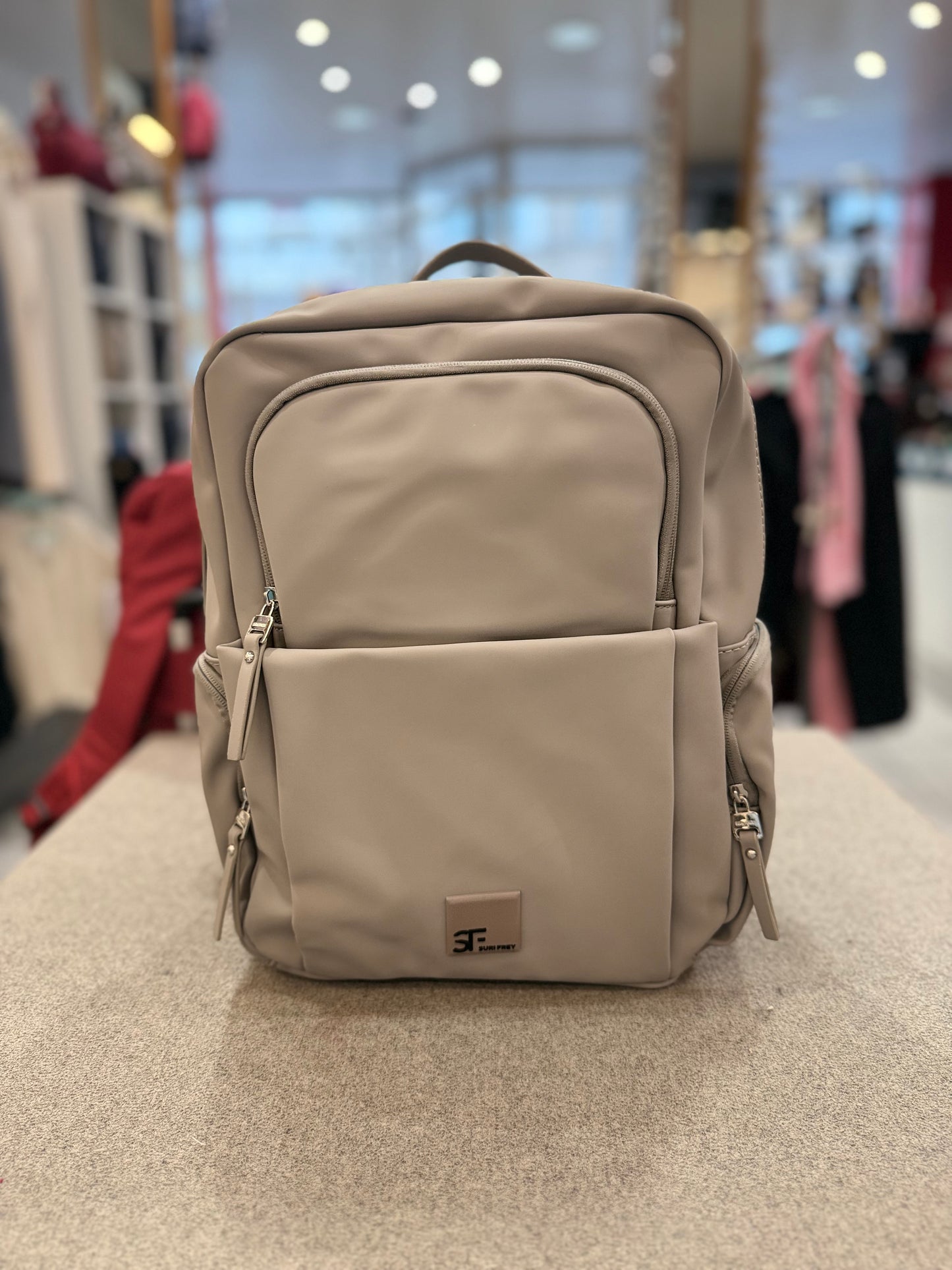 Karny - Verschiedene Farben