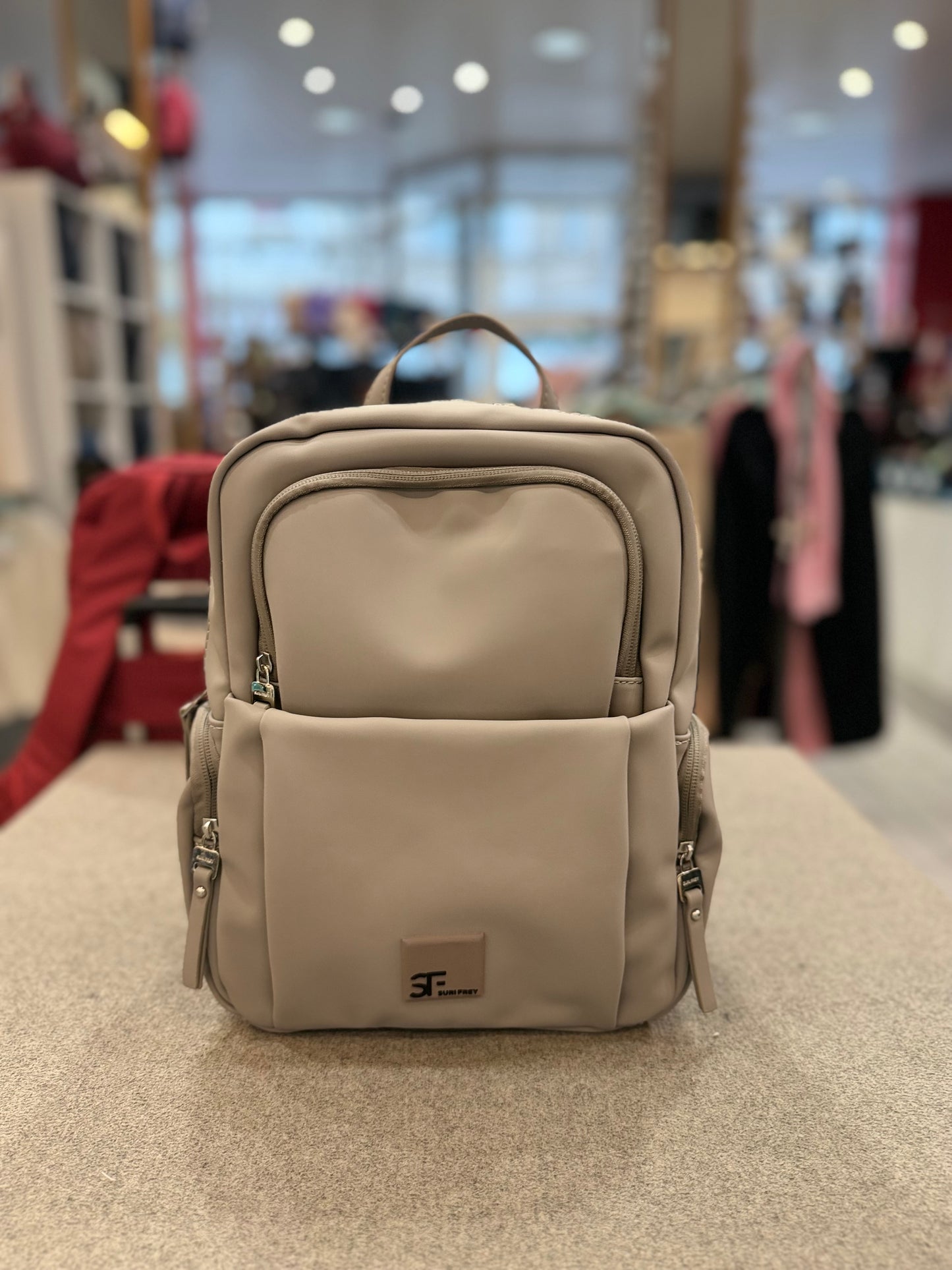 Karny - Verschiedene Farben