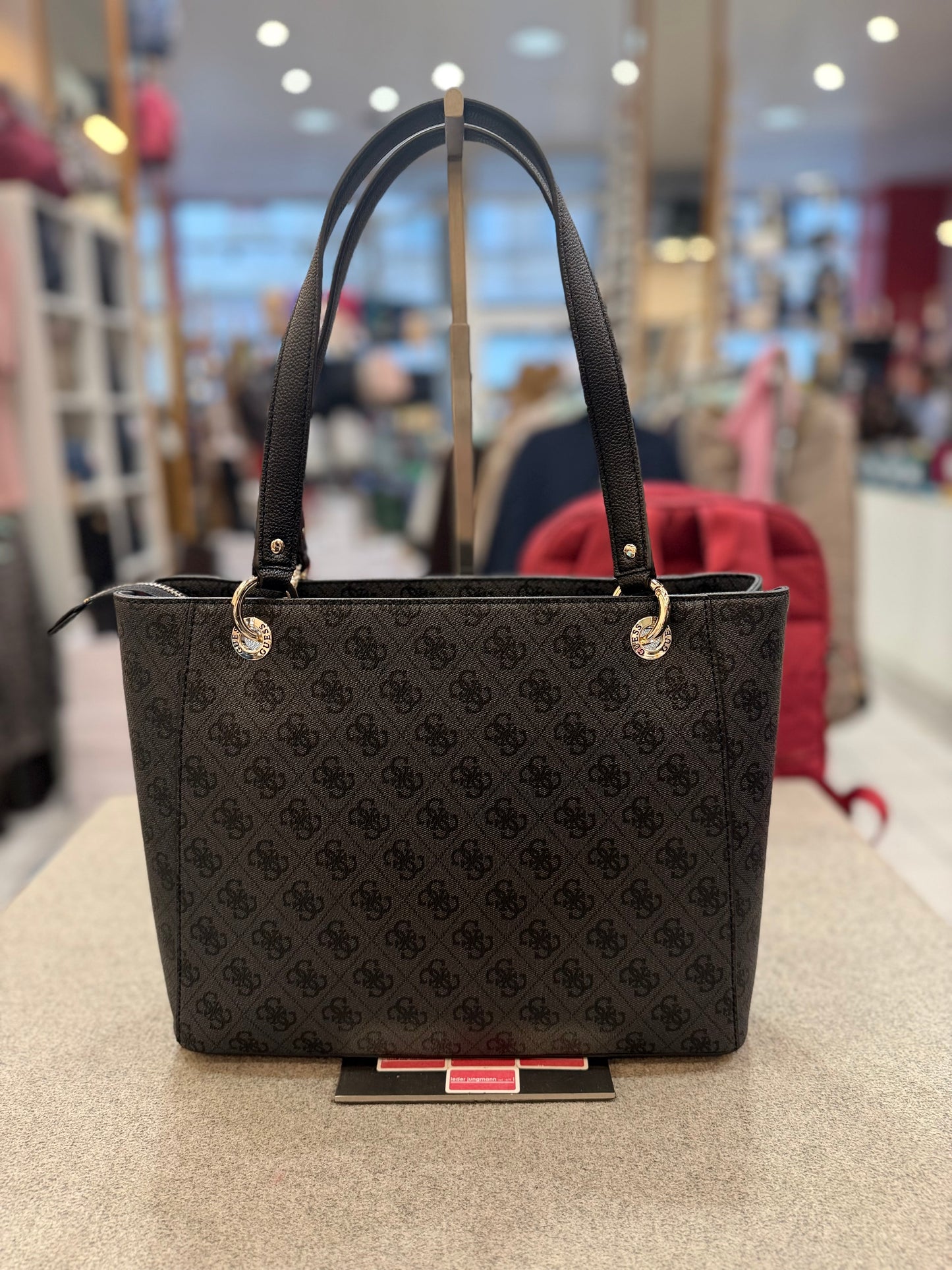 Noelle 2 - Coal Logo