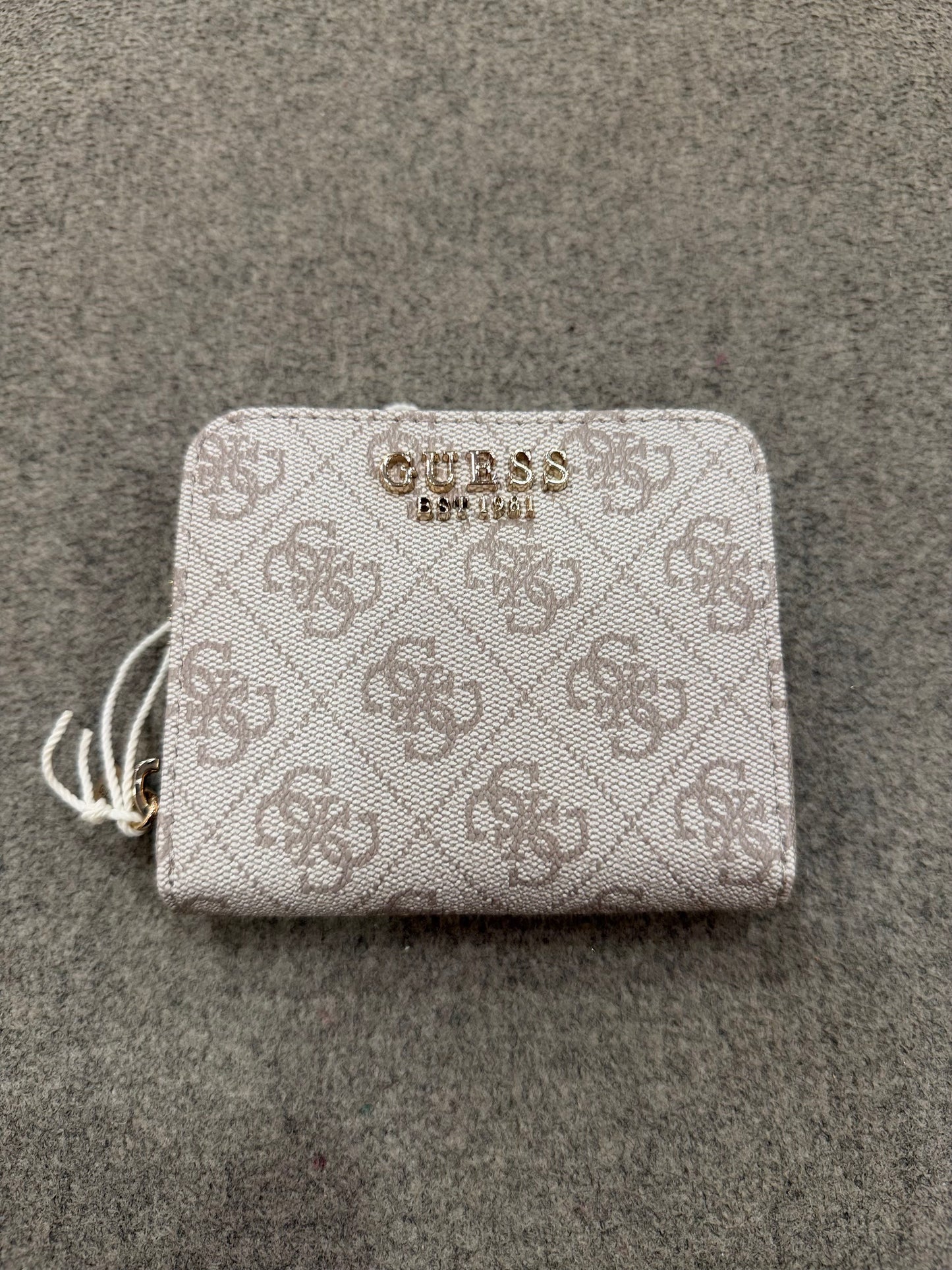 Laurel 2 - Verschiedene Farben