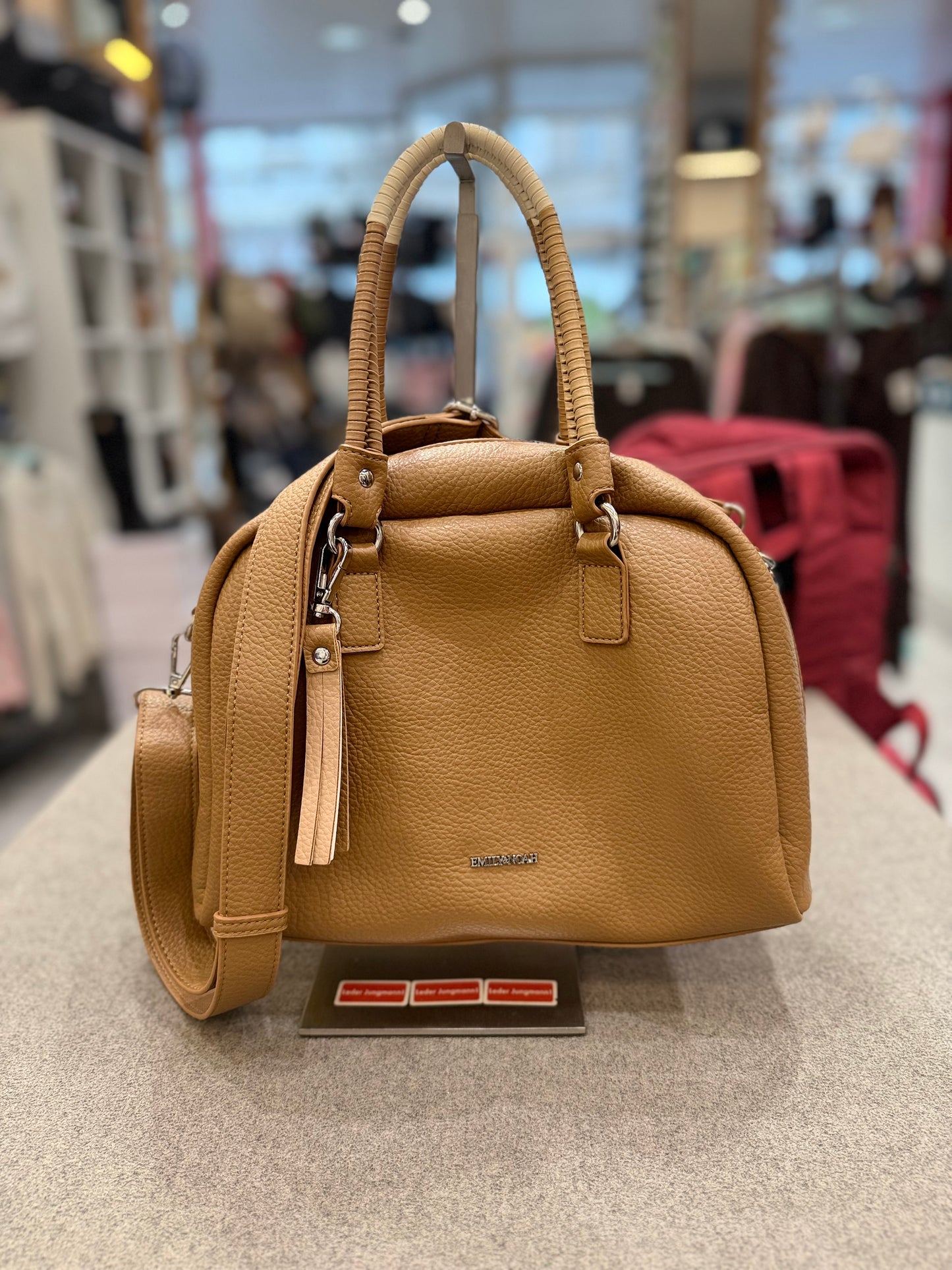 Jeanine - Verschiedene Farben