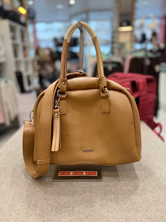 Jeanine - Verschiedene Farben