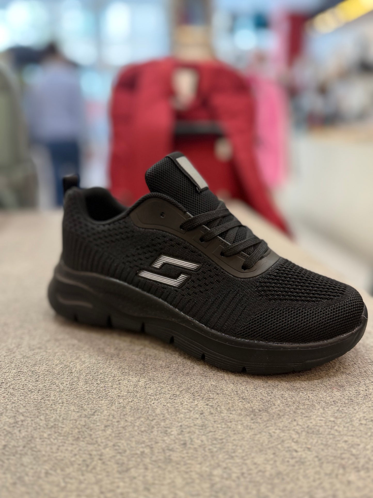 Sneaker - Black & White - Größen