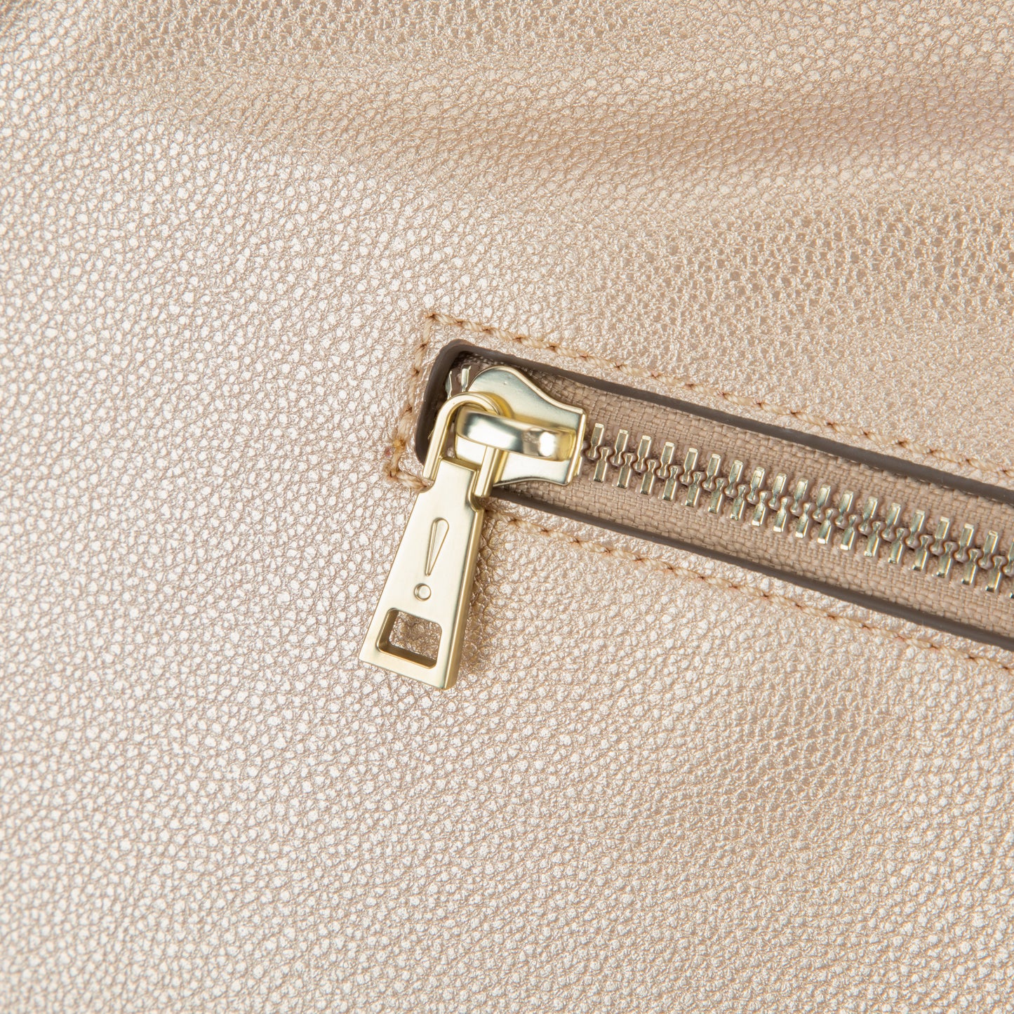 Cuore Lettera Dalia Hobo Mvz - Gold & Dark Blue